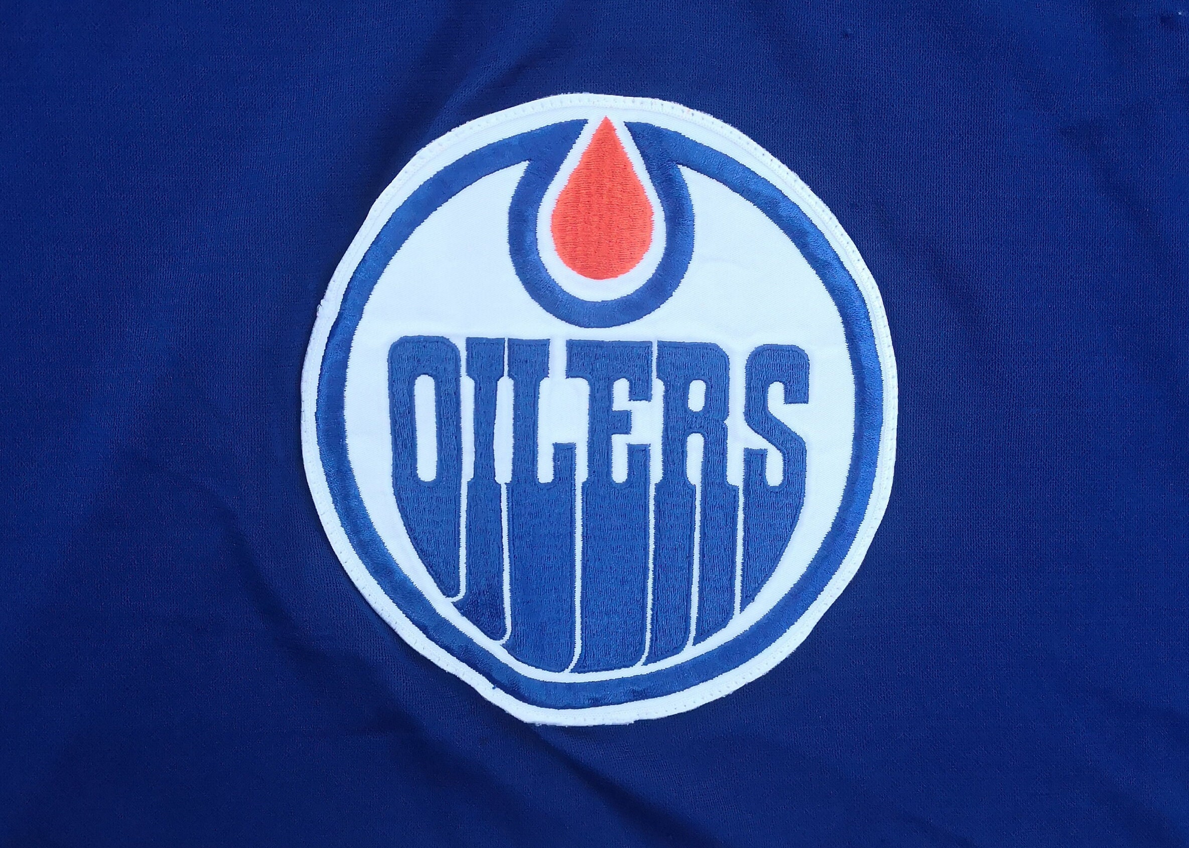 WhatevrzKlevrKlothz Vintage & Classic 80's Edmonton Oilers CCM Maska Hockey Jersey Made in Canada / Large