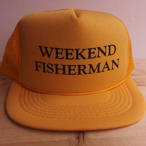 Vintage 80&#39;s DEADSTOCK &quot;Weekend Fisherman&quot; Classic Cheese-grater yellow + black trucker snapback mesh hat cap