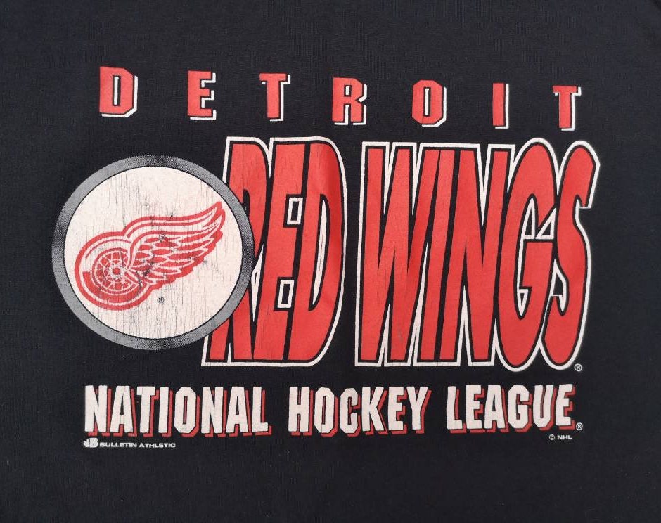 ShopCrystalRags Detroit Red Wings, NHL One of A Kind Vintage Tee Shirt with All Over Crystal Design.