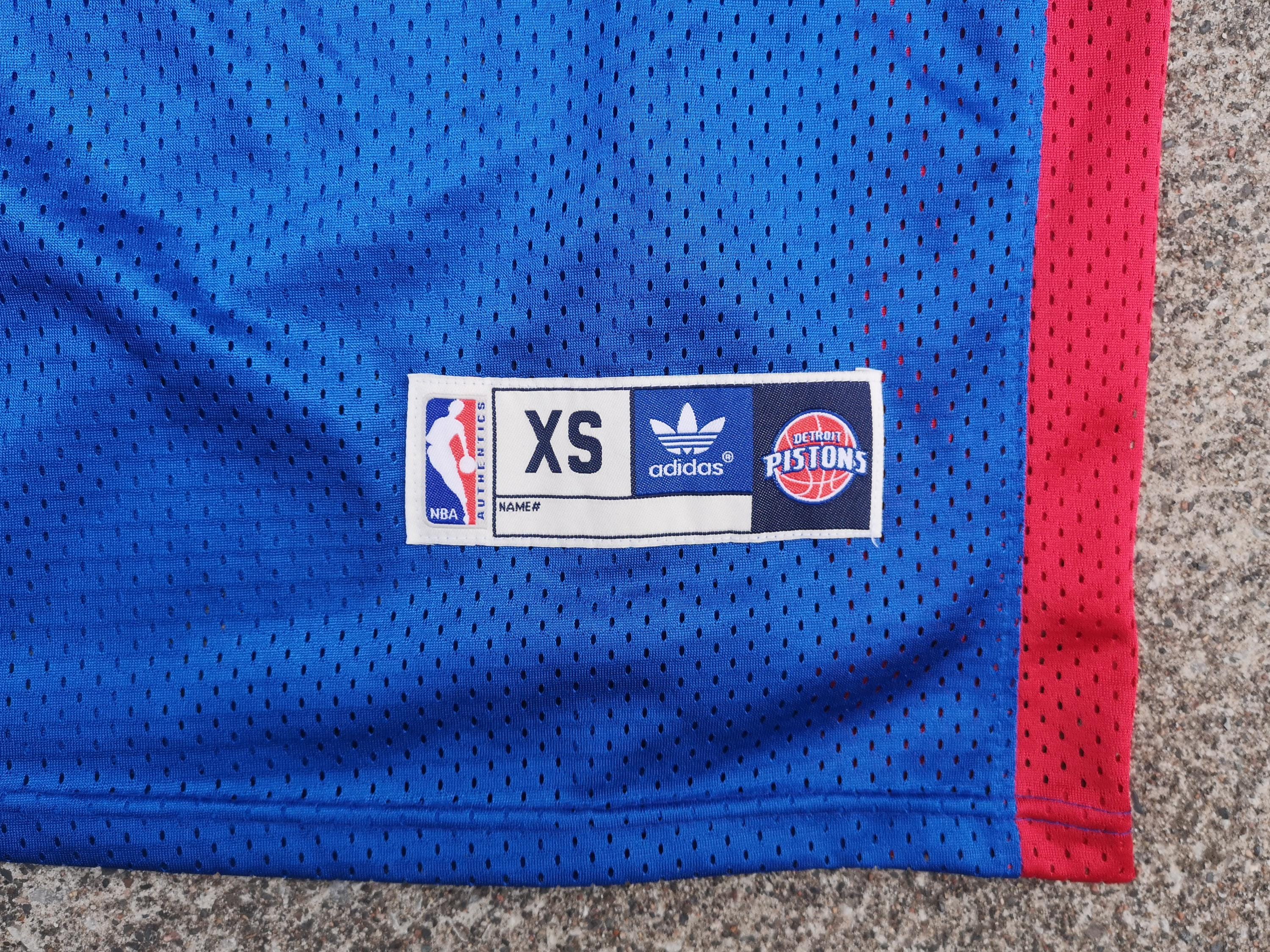 Vintage Detroit Pistons / Isiah Thomas #11 / Adidas / Officially