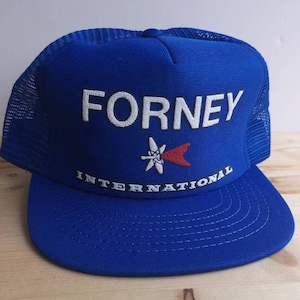 Vintage DEADSTOCK 80&#39;s &quot;Forney International&quot; Industrial Machinery & Equipment Manufacturer / Dallas, Texas / Mesh Snapback Trucker Hat Cap