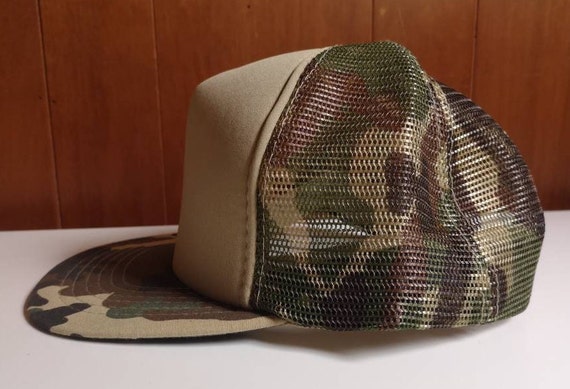 Vintage 80's DEADSTOCK Brown/Grey Camouflaged sna… - image 2