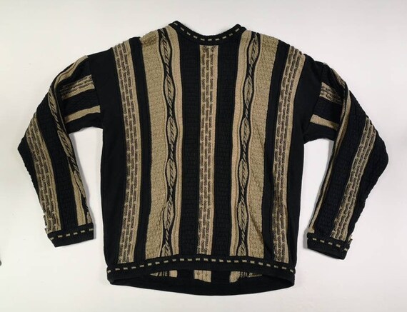 tosani canada sweater