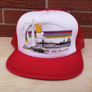 Vintage 80er DEADSTOCK &quot;1000 Islands&quot; Segelboot, Segeln / Sonnenuntergang / Kingston, auf Snapback Mesh Käsereibe Baseball Cap