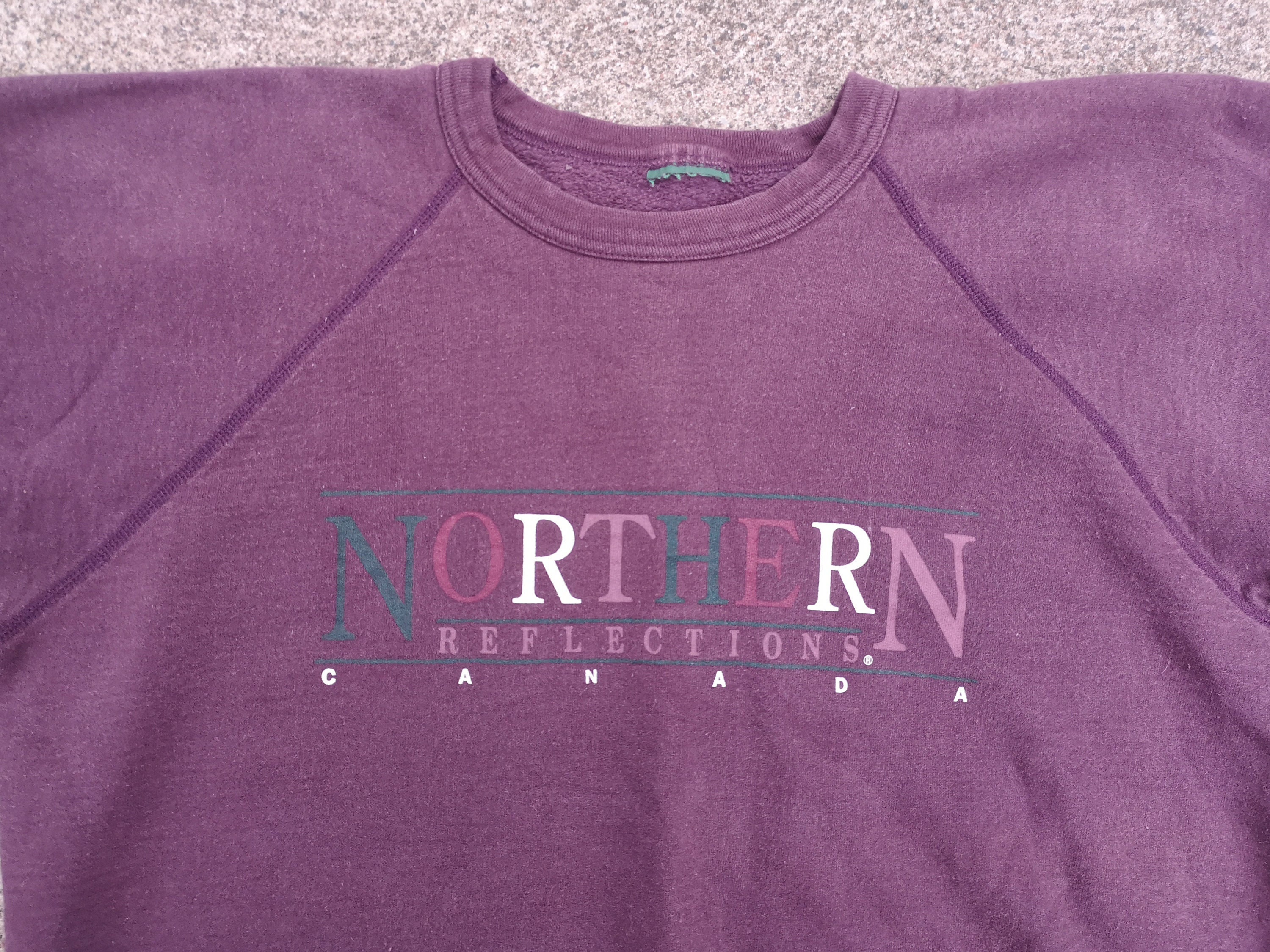 Vintage 80's / 90's Northern Reflections Canada Faded Purple