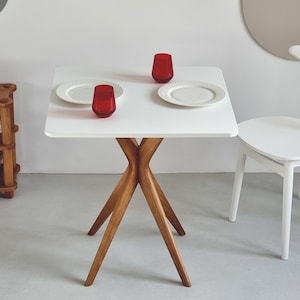 Fyrkantigt matbord JUBI 70cm x 70cm