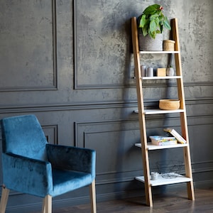 Ladder shelf in bedroom discount