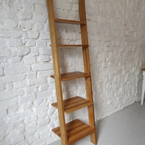 Leiter-Bücherregal ASHME aus Holz, 45 cm breit oak stained ash