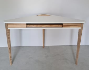 Essenhouten Hoekbureau ASHME met Toetsenbordblad | B114 x D85cm