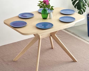Ovaler Esstisch Biju FIN, kompakte Größe 120 x 80 cm – verschiedene Holzbeizen