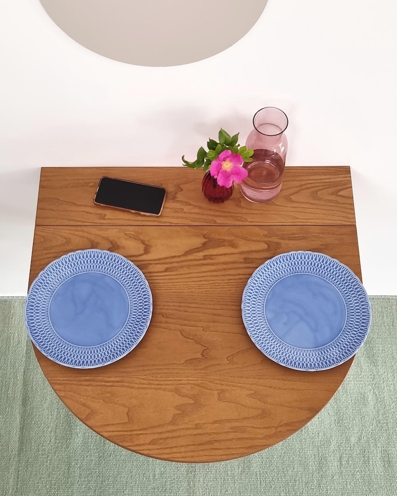 half round foldable table natural wood, tavolo pieghevole semicircolare in legno naturale, table pliante demi-ronde en bois naturel, halfronde opvouwbare tafel van natuurlijk hout, halbrunder Klapptisch Naturholz , halvrund hopfällbart bord i naturträ