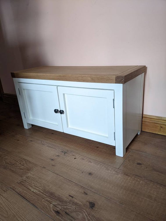 Shoe storage bench