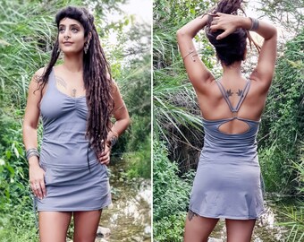 Boho Kleid für Frauen, Minikleid, Festival Kleid, Pixie Kleid, Festival Kleidung, Hippie Mode, Kleid mit offenem Rücken, Graues Kleid, Sexy Tunika.