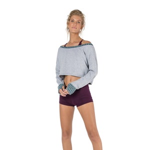 Beschnittenes Sweatshirt, Langarmshirt für Frauen, Pullover-Shirt, Yoga-Pullover, Yoga-Top, Workout-Shirt, schulterfreies Shirt, graues Shirt.