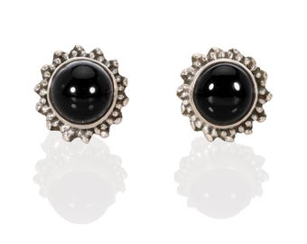 Orecchini a bottone in argento sterling con onice nero: gioielli boho con bottone rotondo