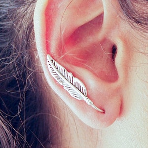 Feather Ear Climber // Silver Ear Climber // Feather Ear Cuff  // Feather Earrings // Ear Crawler // Climber Earrings // Ear Jacket