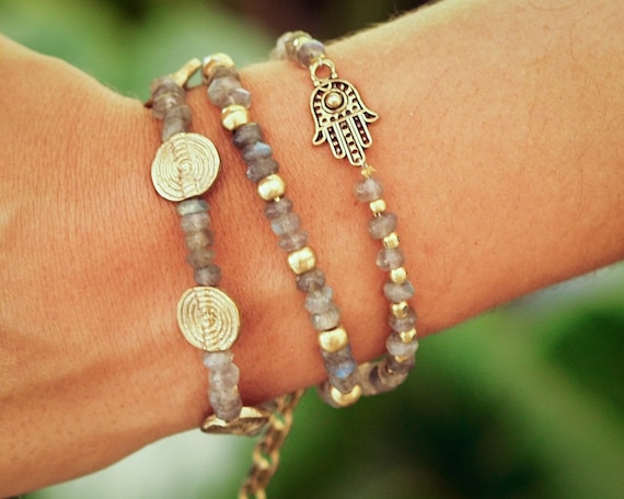 Hamsa Bracelet with Labradorite Crystals // Bridesmaid Bracelet // Bridesmaid Gift // Gift For Her // Woman Bracelet