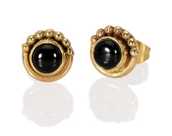 Onyx Stud Earrings, Brass Stud Earrings, Black Post Earrings, Gold and Black Stud Earrings,Black Stud Earrings for Women,Black Onyx Earrings