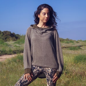 Long Shirt for women, Pullover Sweatshirt, Activewear, Spring Fashion, Yoga Top, Festival Shirt, Boho Wear, Cowl Neck Hoodie, Green Sweater.