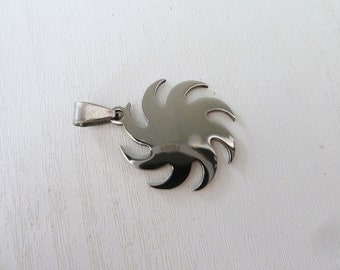 2.9 cm inoxidable steel spiral pendant - durable quality