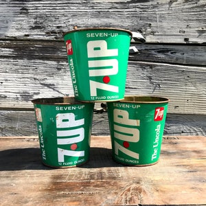 7up l Floor Standing Ashtrayセブンアップ灰皿 Floor Standing Ashtray with Lid 24 In. Height, Black Retro
