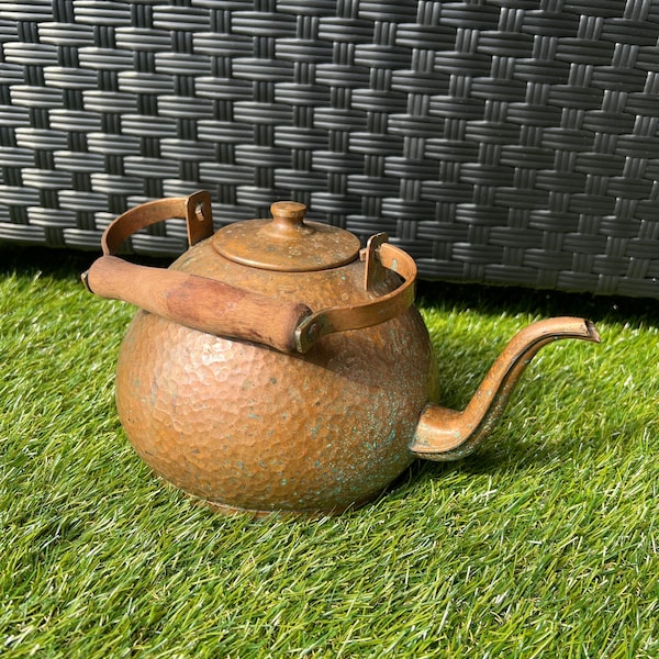 RECUERDO CHILE COPPER Hammered Teapot, Vintage Copper Kettle, Antique Tea Kettle, Birthday Gift Idea, Indoor Garden, Boho Decor, Plant Lady