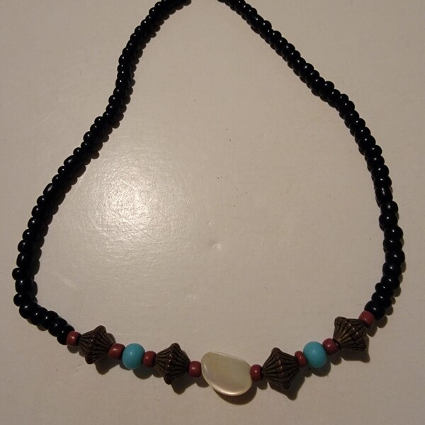 Women’s Beaded Necklace Multi Color Vintage Vtg Beads Plastic Metal Comp