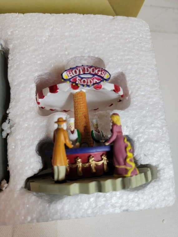 Mr. Christmas Worlds Fair Vignettes Hot Dog Stand… - image 2