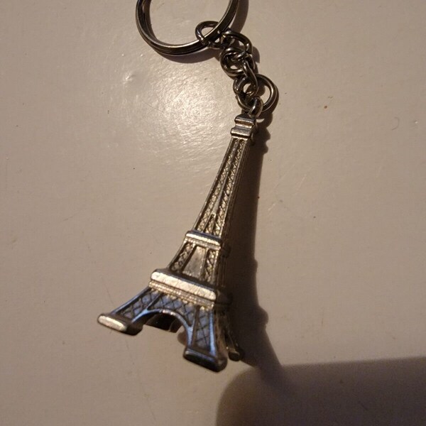 Eiffel Tower Keychain Silver Tone Metal Keyring Key Ring Chain Paris France