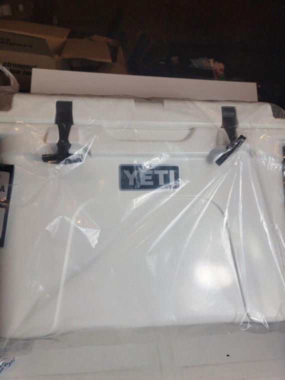 YETI Tundra 35 Hard Cooler White