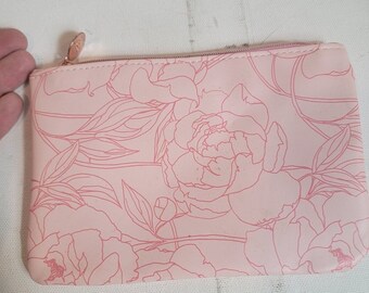 Ipsy Makeup Travel Bag Cosmetics Pouch Small Handbag Clutch Pink Flower Floral
