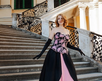 Helene Gainville Paris robe de bal robe de mariée robe de rêve en noir rose avec corset bustier brodé de fleurs