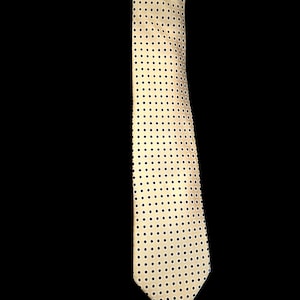 VVintage Hermès Paris Silk Tie 5357 OA polka dots