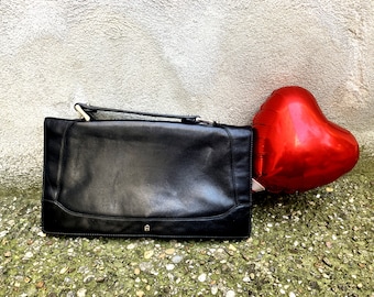 Vintage Etienne Aigner Munich handbag clutch in black