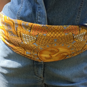 True Vintage Hermes Paris Seidencarre Carpe Diem Joachim Metz