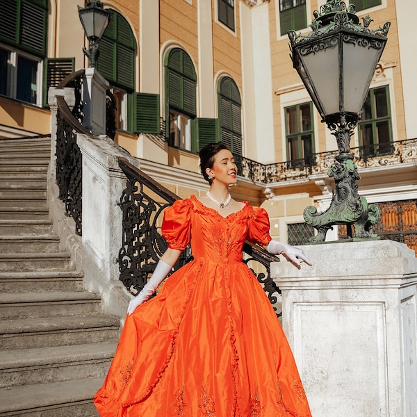 W. & A. Jonak Wien Robe de princesse Robe de bal Robe de soirée Taffetas de soie avec pierres précieuses en orange