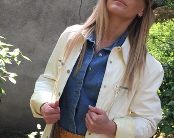 True vintage festival western style leather jacket in white