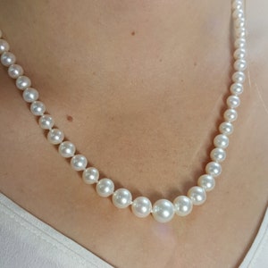 Handmade Freshwater Pearl Necklace: 14k Gold Clasp, Graduated Pearls