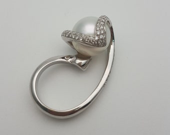 South Sea pearl ring - Beautiful modern design real south sea pearl and real diamonds ring 18K whitegold