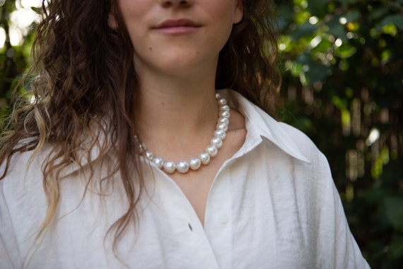 Beautiful South Sea pearl necklace - high quality… - image 9