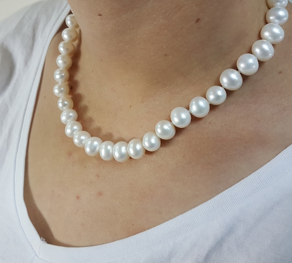 Beautiful Pearl Necklace Semi Round White Fresh Water Cultured