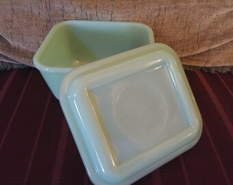 Fire King, Jade-ite Refrigerator Dish, with Jade-ite Lid