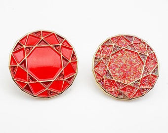 Rubin Geburtsstein Emaille Pin Badge | Juli Geburtsstein Edelstein | Geschenkidee Geburtstag | Krebs / Löwe Star Sternzeichen