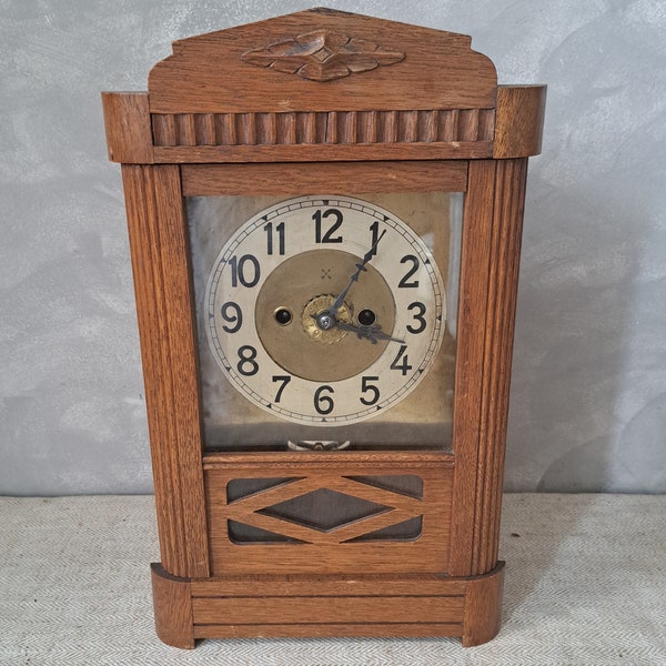 Antique mantel clock Art Deco clock table clock alarm clock arrow mark oak shabby vintage Hamburg-American clock factory