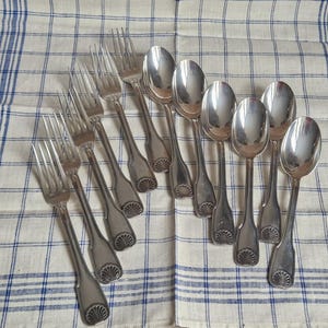 Antique cutlery 6 forks and 6 soup spoons in set silver plated shell decor from France stamped Shabby vintage