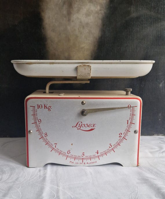 Balance de cuisine Lysséx vintage - Métal crème, plateau en émail, fabrication suisse - France