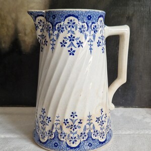 Antique jug Sarreguemines Manille jug shabby vintage from France
