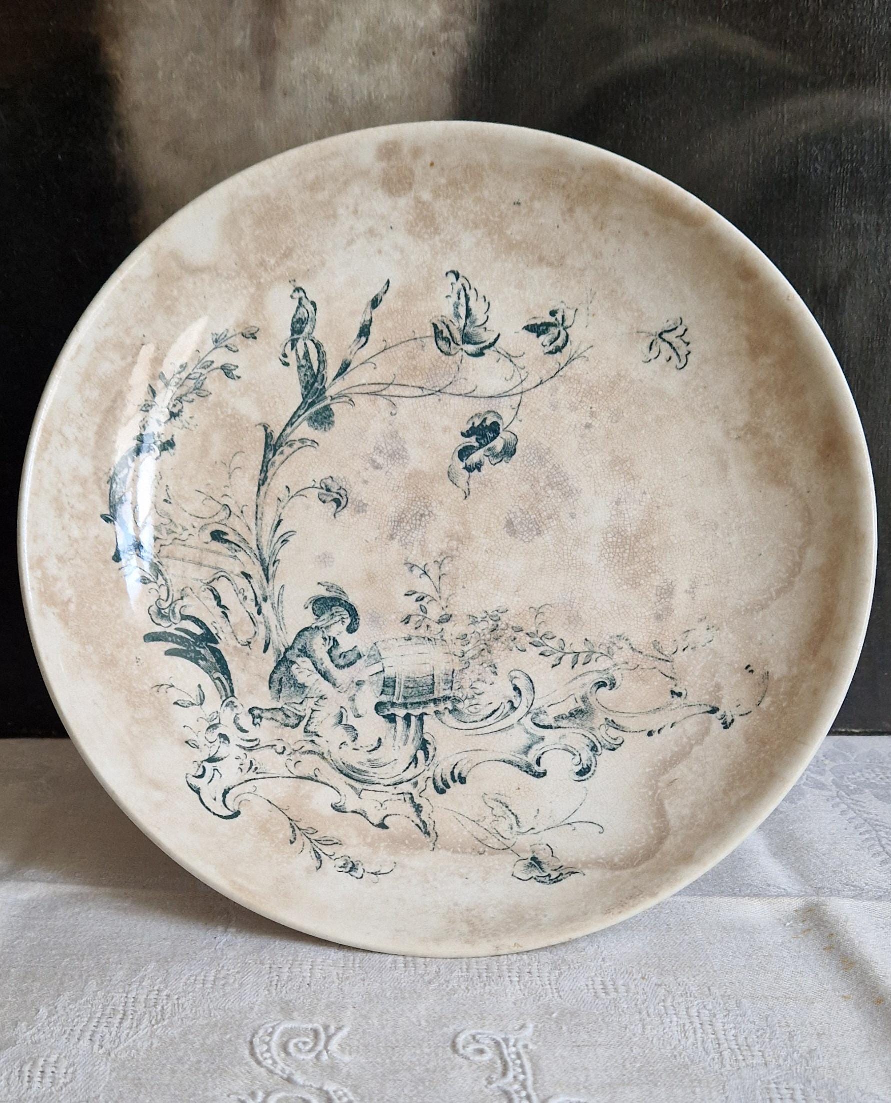 アンティークのコンポティエ テール ド フェール。経年変化による緑青