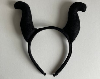 Warlock Horned Hairband Made of Black Felt