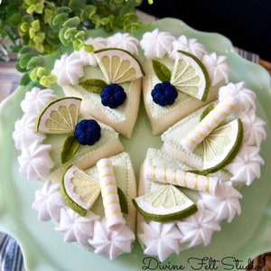 Felt Key Lime blackberry cake - Felt Food-pretend play food